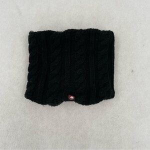 CANADA WEATHER GEAR Women’s Black Sweater Fuzzy Fleece Neck Warmer